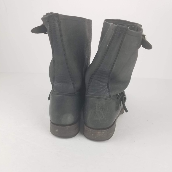Frye Veronica ShortDistressed black leather boots - Picture 5 of 11